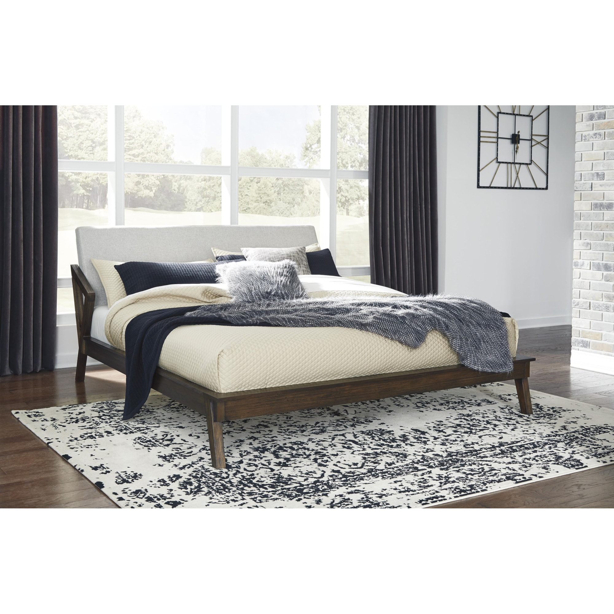 Signature Design by Ashley Kisper B51377+74 Queen Platform Bed